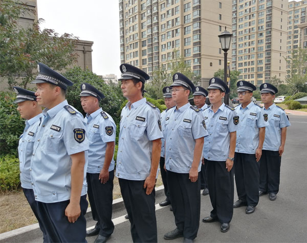 安保人員隊(duì)列
